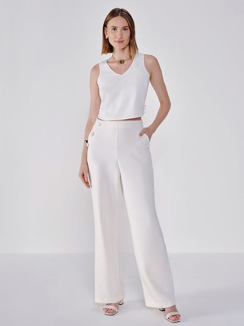Blusa Cropped de Alfaiataria Off White com Abertura Lateral Rosangela