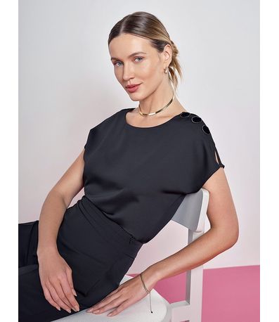 Blusa Preta com Botões Orgânicos no Ombro Karen