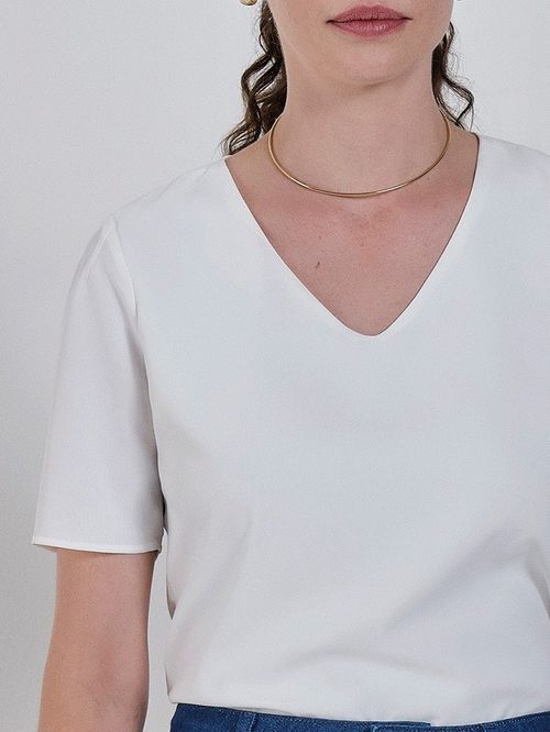 Blusa Feminina Off White de Manga Curta Nubia