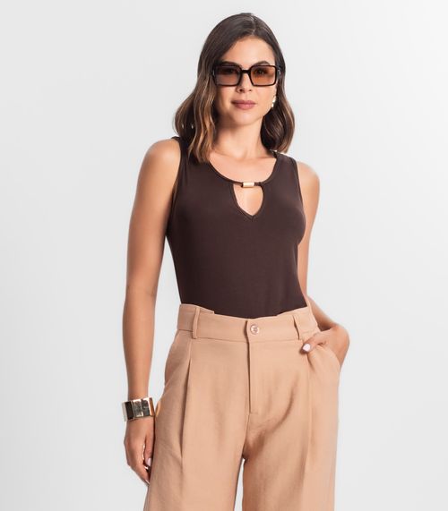 Blusa Feminina Lisa Infinita Cor Marrom