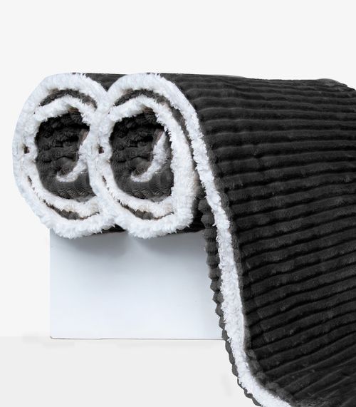 Kit 2 Mantas de Microfibra Sherpa Casal Infinita Cor Preto
