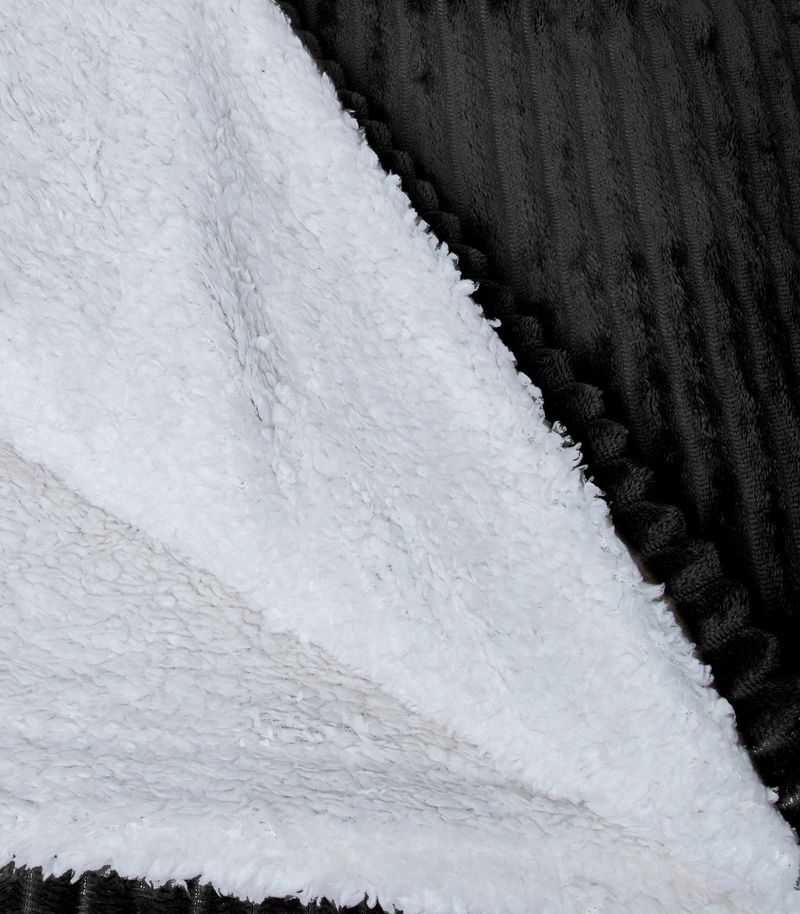 KIT97151088-7539-02.jpg