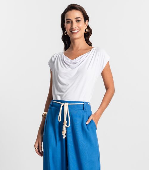 Blusa Feminina Com Decote Drapeado KO Branco