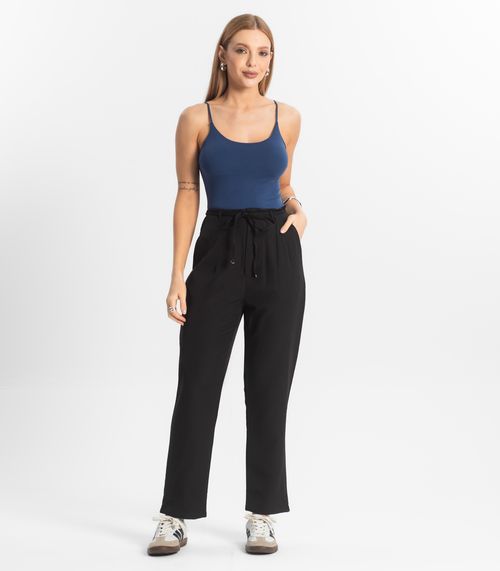 Calça Feminina Cenoura Em Alfaiataria Veshine Preto