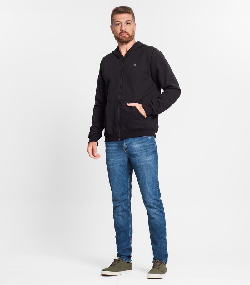 DB0028-7539-03.jpg