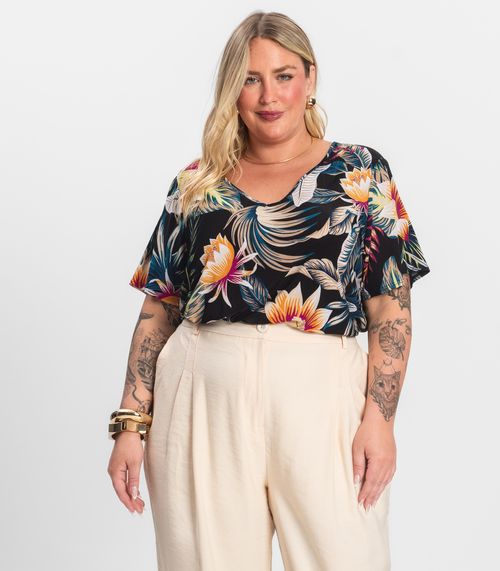 Blusa Feminina Plus Size Infinita Cor Preto