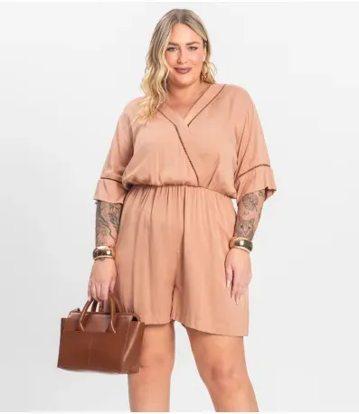 Macaquinho Feminino Plus Size Secret Glam Marrom