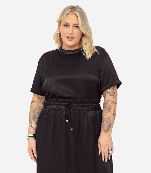 Blusa Acetinada Plus Size Secret Glam Preto
