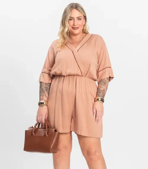Macaquinho Feminino Plus Size Secret Glam Marrom