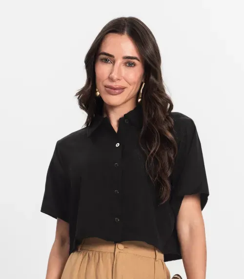 Camisa Feminina Manga Curta Com Gola Endless Preto
