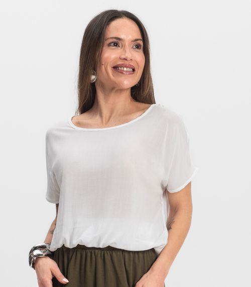Blusa Feminina manga curta Infinita Cor Branco