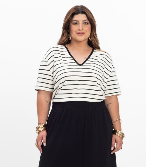 Blusa Feminina Plus Size Gola V Secret Glam Bege