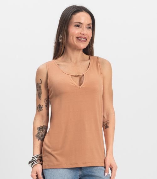 Blusa Feminina Lisa Infinita Cor Marrom