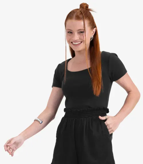 Blusa Juvenil Manga Curta em Ribana Minty Preto