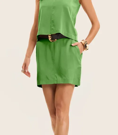 Saia Curta Feminina Com Bolsos Endless Verde