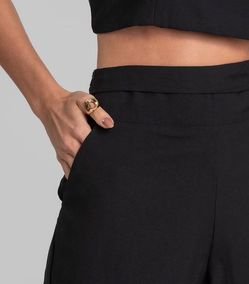 Shorts Feminino Cós Alto Em Alfaiataria Dianna Preto