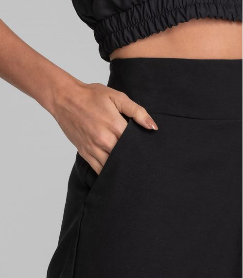 Shorts Feminino Cós Largo Em Alfaiataria Dianna Preto