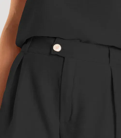 Bermuda Feminina em Tecido Dianna Preto