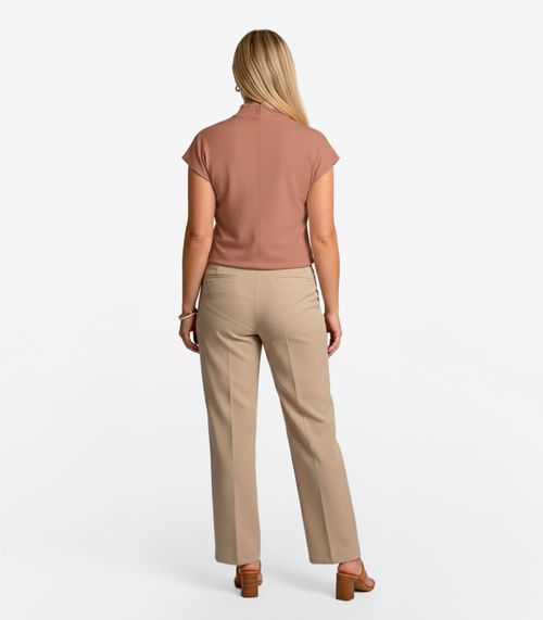 Blusa Feminina Com Gola Chaminé Select Marrom