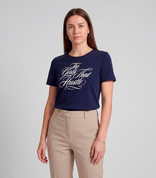 Blusa Feminina Com Estampa Localizada Infinita Cor Azul