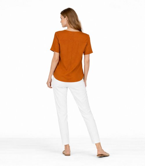 Blusa Feminina Com Recortes Frontais Infinita Cor Marrom