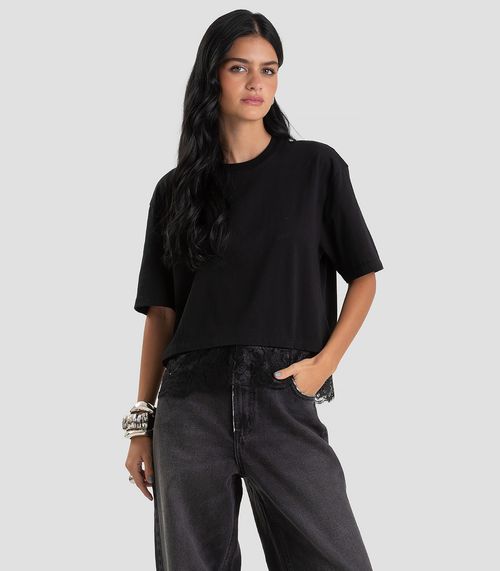 T-Shirt Feminina em Meia Malha com Renda Dianna Preto