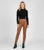 M00321-7042-00.jpg