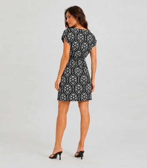 Vestido Curto Em Visco Premiere Infinita Cor Preto